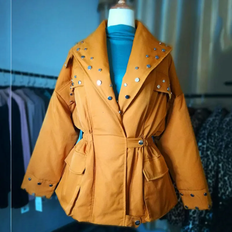 LANMREM 2020 зимняя Корейская тяжелая работа с заклепками на талии белая куртка