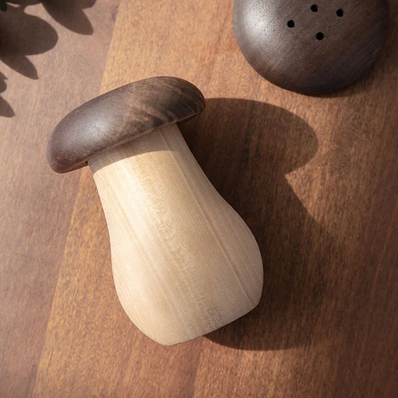 

Portable Mushroom Wooden Toothpick Holder Dispensers Toothpick Holders Kitchen Accessories Home Decoration