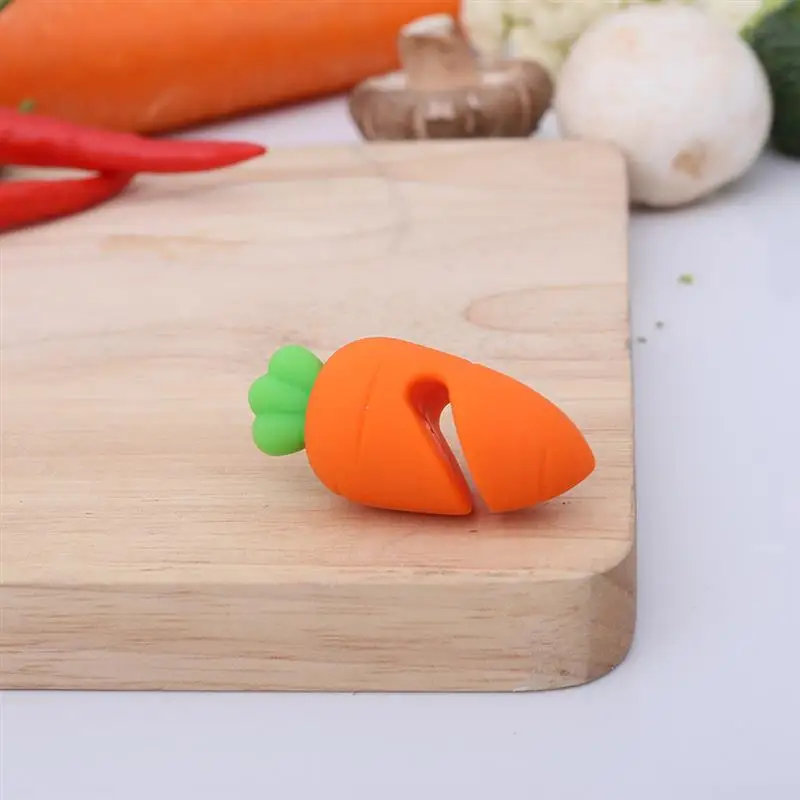 

Cute Silicone Carrot Design Spill-Proof Pot Lid Rack Creative Overflow Stoppers Pot Cover Lifter For Kitchen