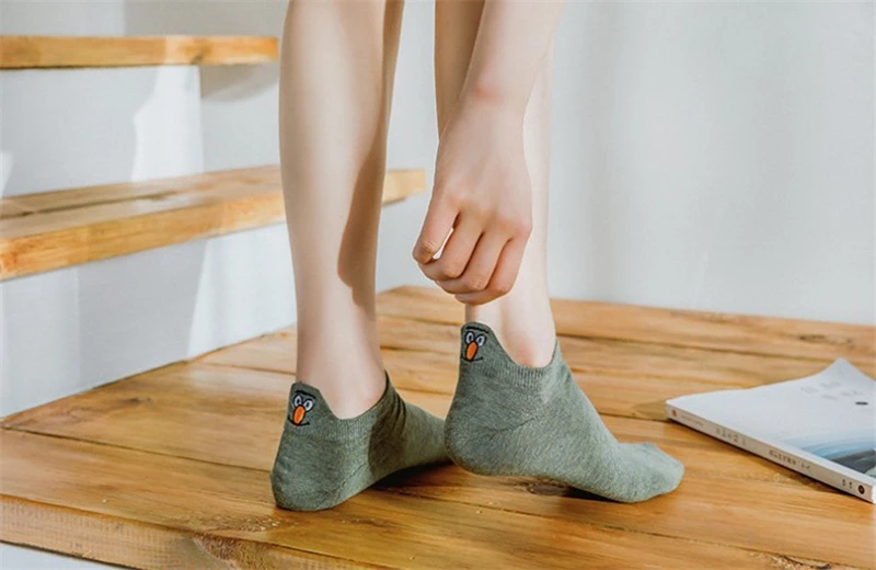 3PAIRS Kawaii Embroidered Expression Women Socks Happy Fashion Ankle Funny Socks Women Cotton Summer Candy Color