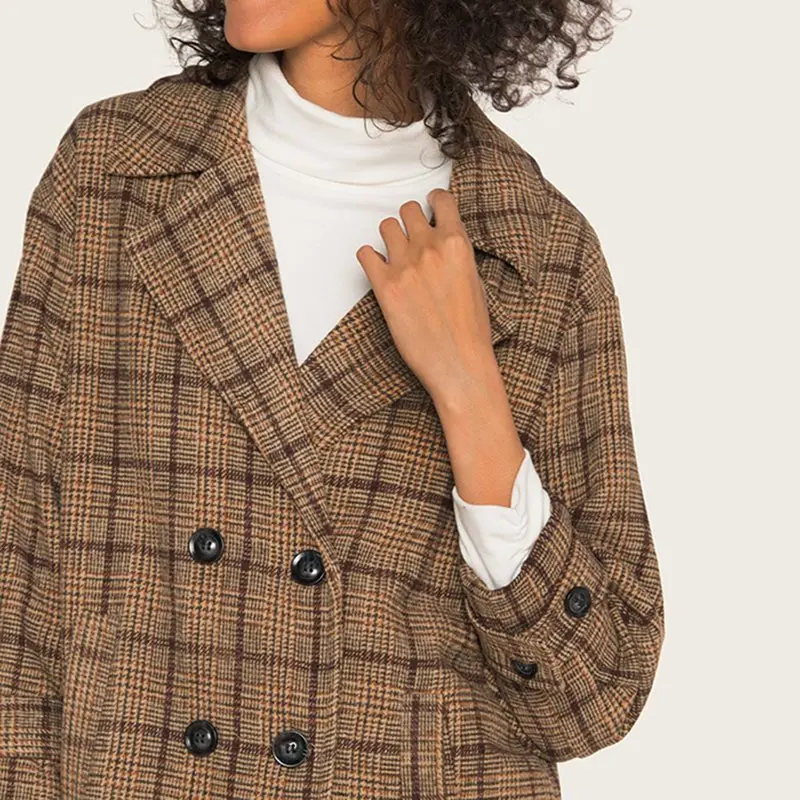Женское Трендовое пальто винтажное длинное в клетку стиле ретро двубортное с