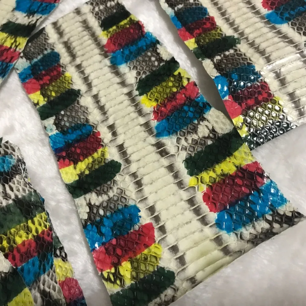 Натуральной Змеиной кожи штук 7 см x 20 см