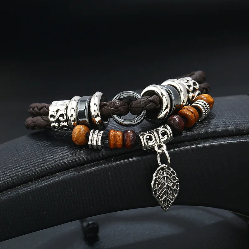

Bracelet Bracelets on Hand Leaf Pendant Leather Bracelet Jewelry Women's Hand Bracelets Men's Jewelry Gifts For Friends