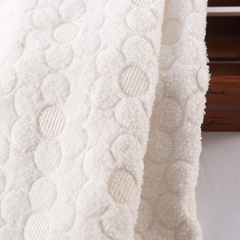 

130 см ширина, бежевый мех Тедди, утолщенная ткань ручной работы с цветочной вышивкой для подушки, сумки, пальто