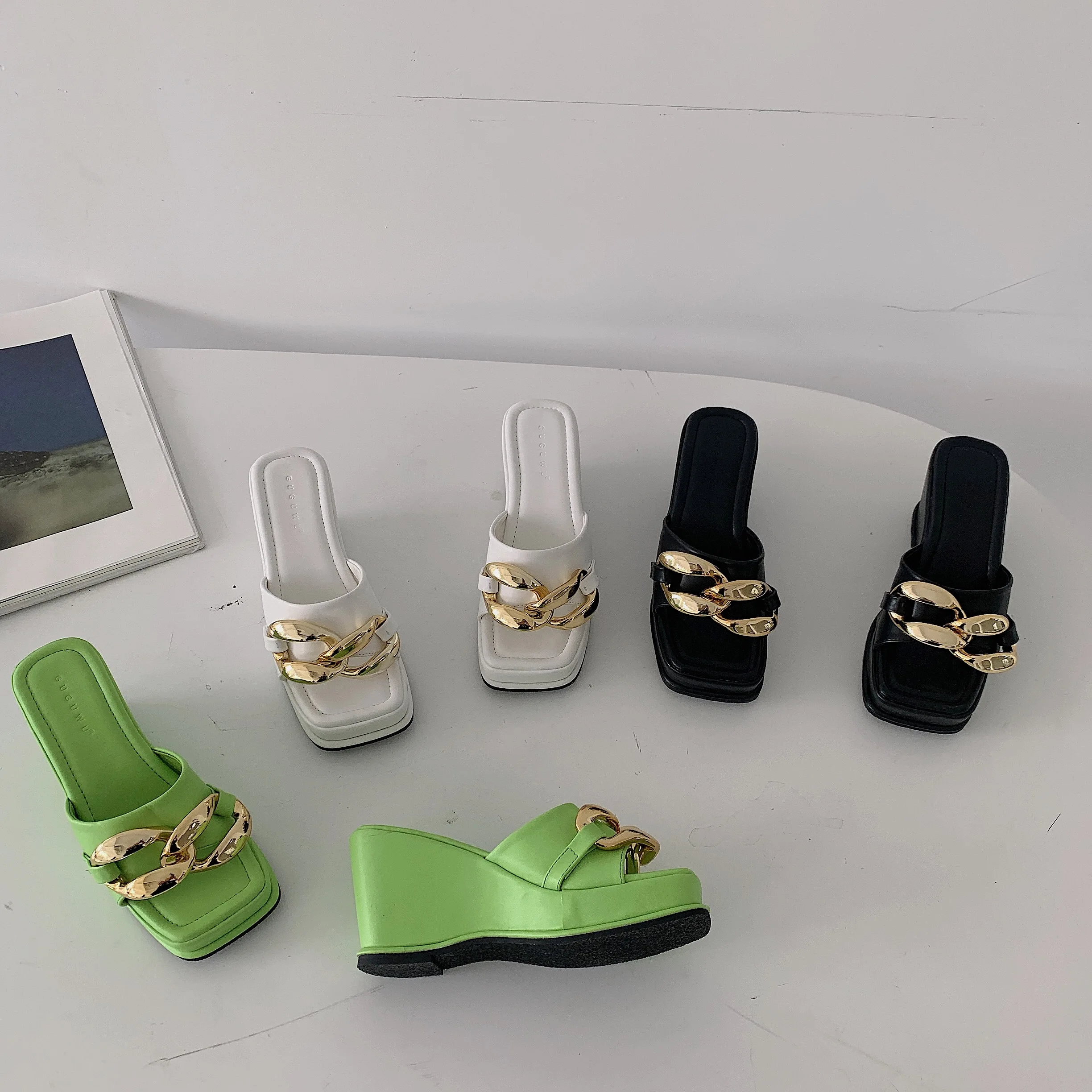 

New Brand Design Gold Chain Women Slipper Open Toe Slip On Mules Shoes Square Toe Wedges Heels Casual Slides Flip Flop