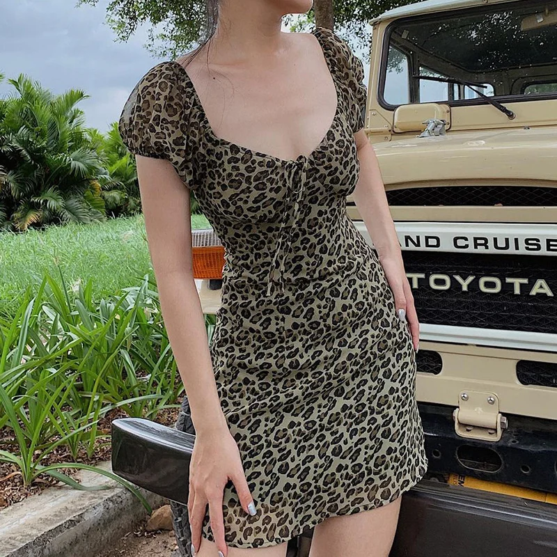 

New fashion leopard print bubble sleeve dress women's sexy thin lace up skirt