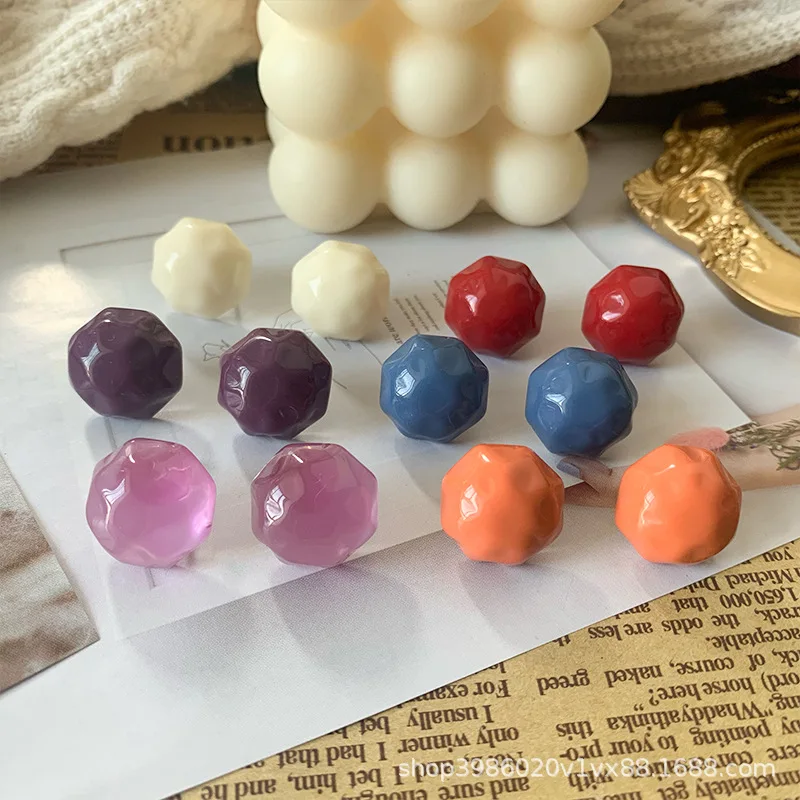 

2020 new Morandi color resin stud earrings irregular semicircle earrings