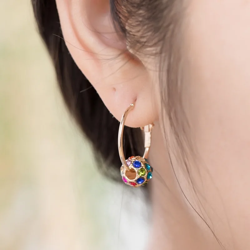 Новая мода 1 шт темперамент серьги Национальный Ветер счастливый шар передачи хрустальные милые передачи бисер свадебный подарок для дам