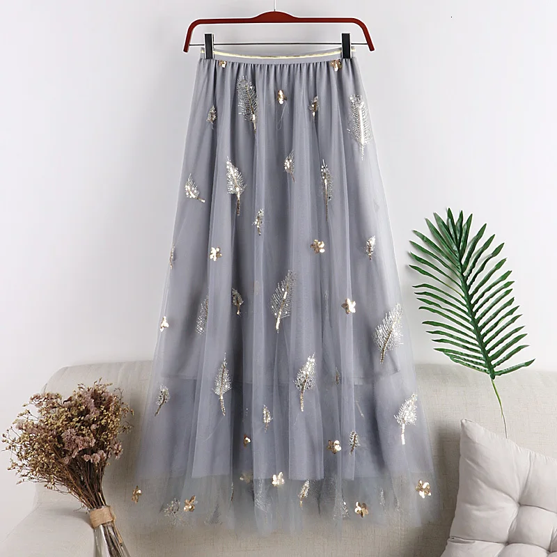 Носить красивые вышитые юбки женские короткие и ленты гибкие верхние колготки