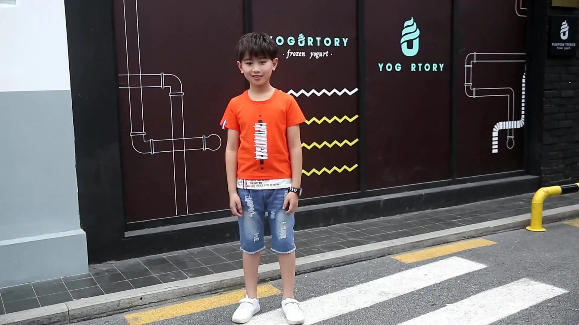 Летняя одежда для мальчиков короткая стильная модная повседневная крутая из