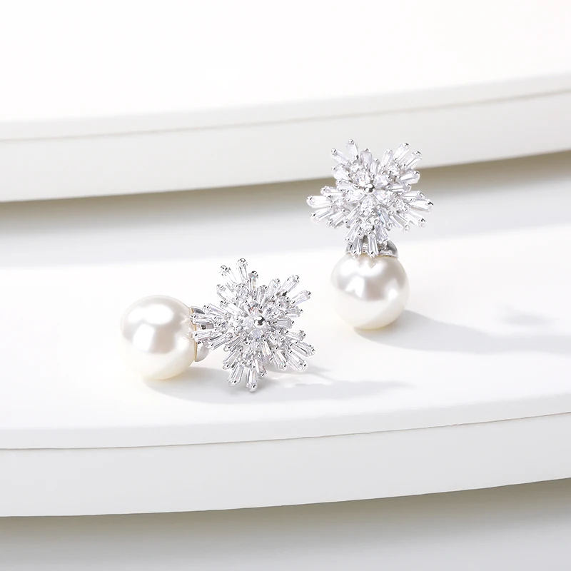 Женские серьги гвоздики с фианитами серебряного цвета|Серьги-гвоздики| |