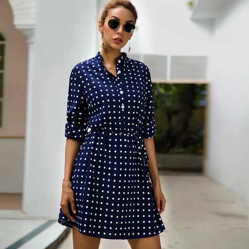 Heliar с v-образным вырезом в горошек платье шерстяное на пуговицах тянется талии