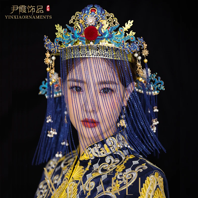 Chinese bride Xiuhe clothing headdress Fengguan antique photo costume catwalk blue tassel face curtain face curtain retro