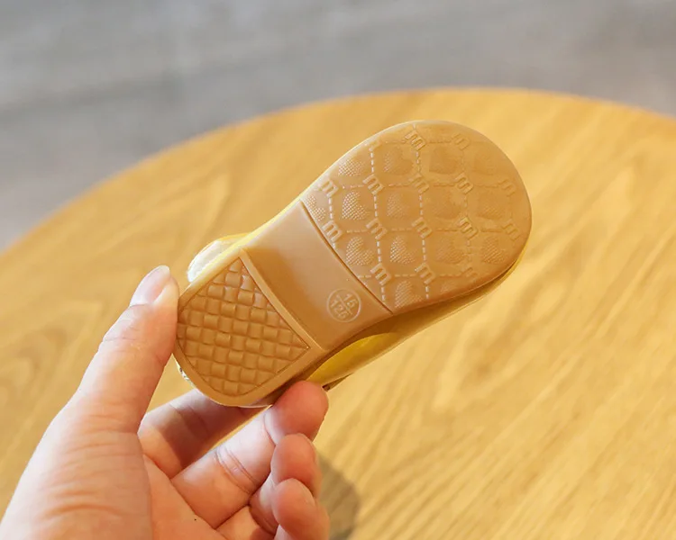 

2019 Autumn New Patent Leather Girls Princess Shoes Pure Color Soft Bottom Girls Baby Shoes Baby Toddler Leather Shoes