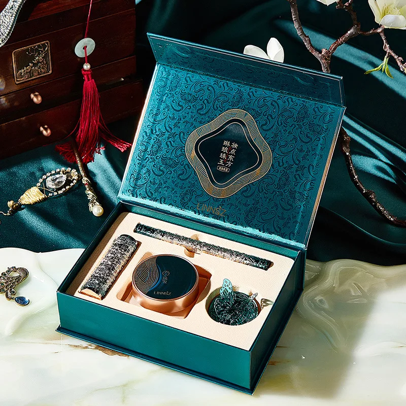 Набор косметики для макияжа подарочная коробка в виде лотоса пруда лунного света