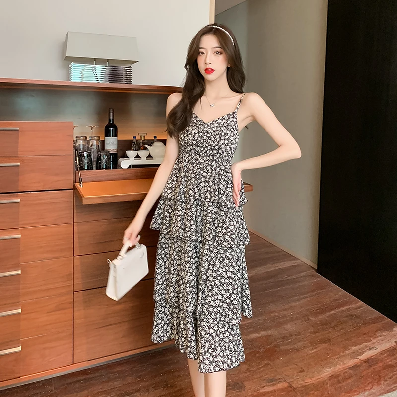 

Vintage Spaghetti Strap Dress Women Floral Printed Sexy Backless Loose Holiday Beach Dress Summer Ruffle Hem Midi Dresses Mujer