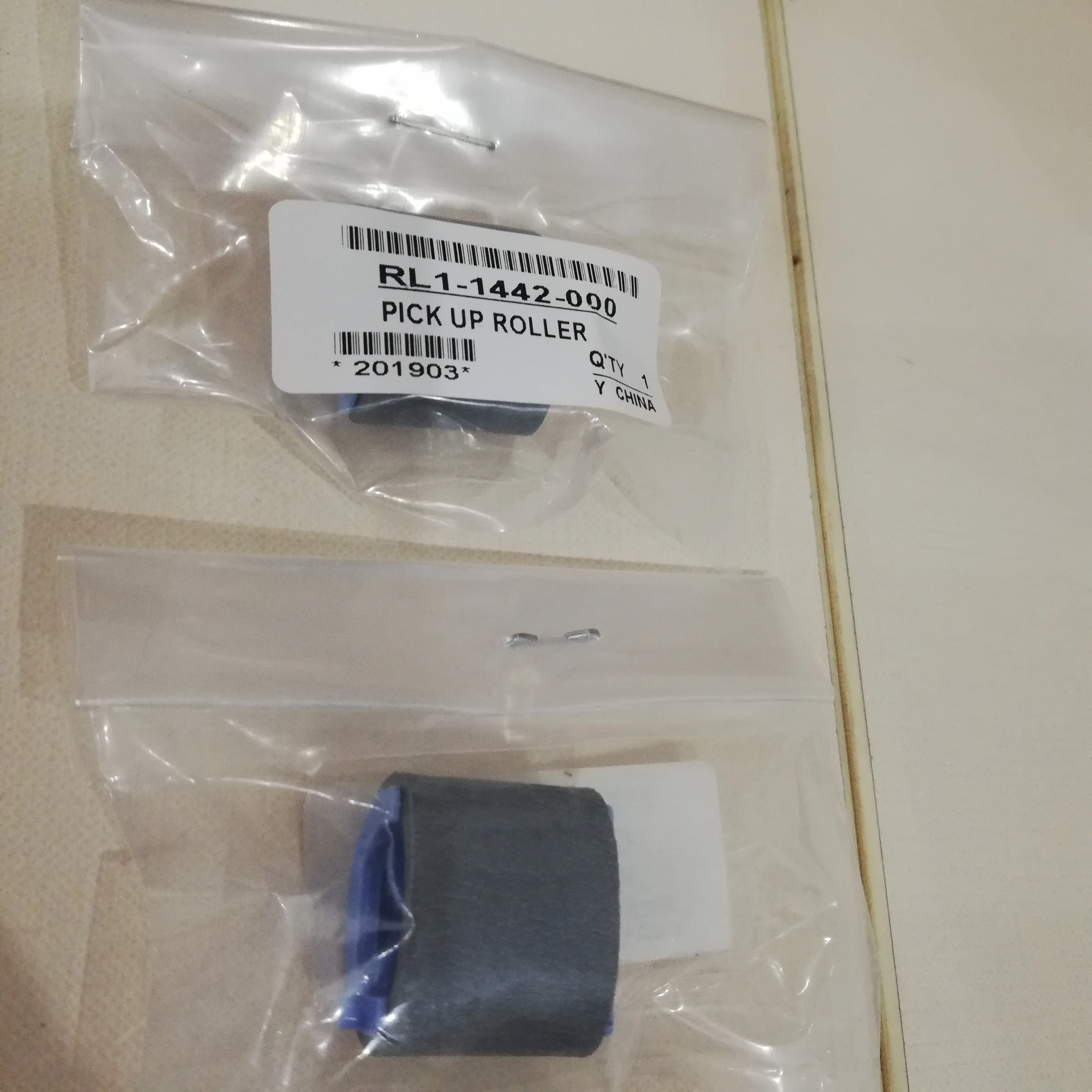 

2019 Бесплатная доставка; Набор из 10 шт./лот Совместимость RL1-1442 Бумага Ролик для струйного принтера HP M102/M104/M106/M130 части принтера