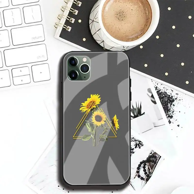 

Chrysanthemum Pattern Phone Case Tempered Glass For Iphone6plus 6S 7 7plus 8 X XS XSmax XR 11 12 Pro Max 12mini