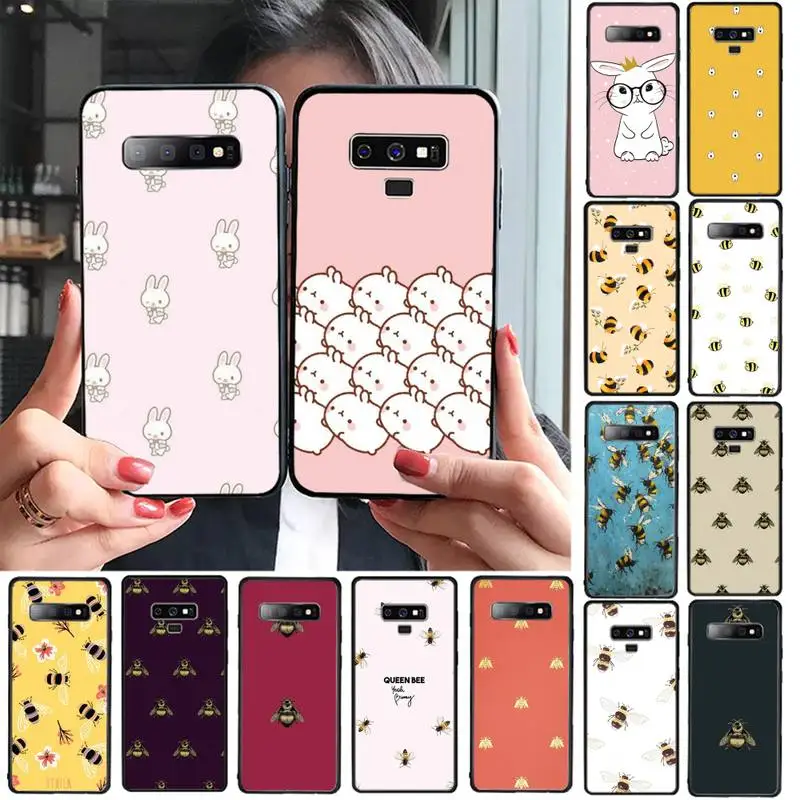 

Cute little bee Phone Cases for iphone 11 12 Samsung A S 51 71 10 21 70 30 20 S Pro max x 5G Soft silicone cover