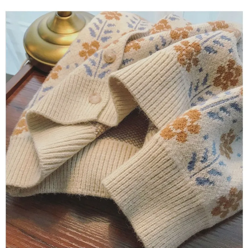 

Spring Herf Women Young Style Prairie Chic Flowers Raglan sleeves Flowers Harajuku Trui Vest Thin clothes