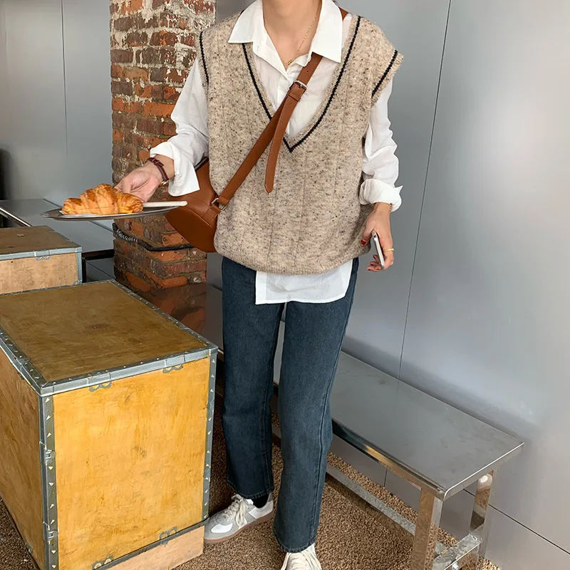 

2020 Hot Sell Women's Jeans Dark Blue Vintage Washed Make old ones Loose Straight Casual Trousers