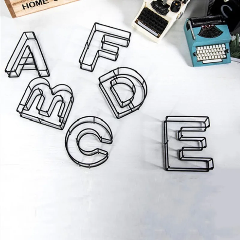 Кованые металлические статуэтки капитан английская буква для дома ресторана