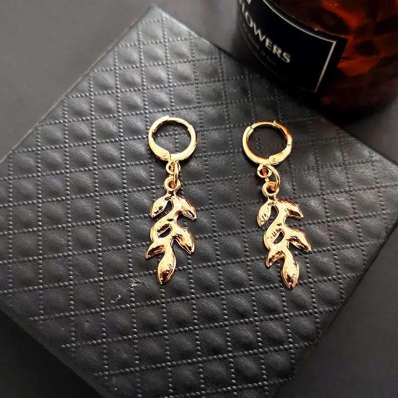 JJFOUCS новинка маленькие серьги-кольца для женщин простое Золотое сердце крест