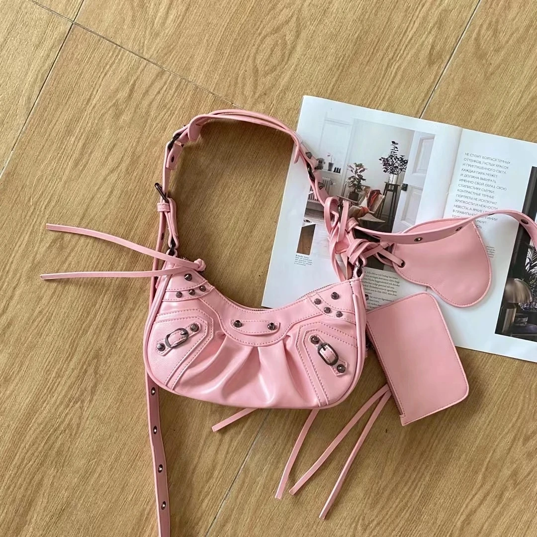 

B Luxury Brands Locomotives Women's Shoulder Bag Fashion Design Pleated Saddle Bag Crossbody Bags Messenger Handbag For Women