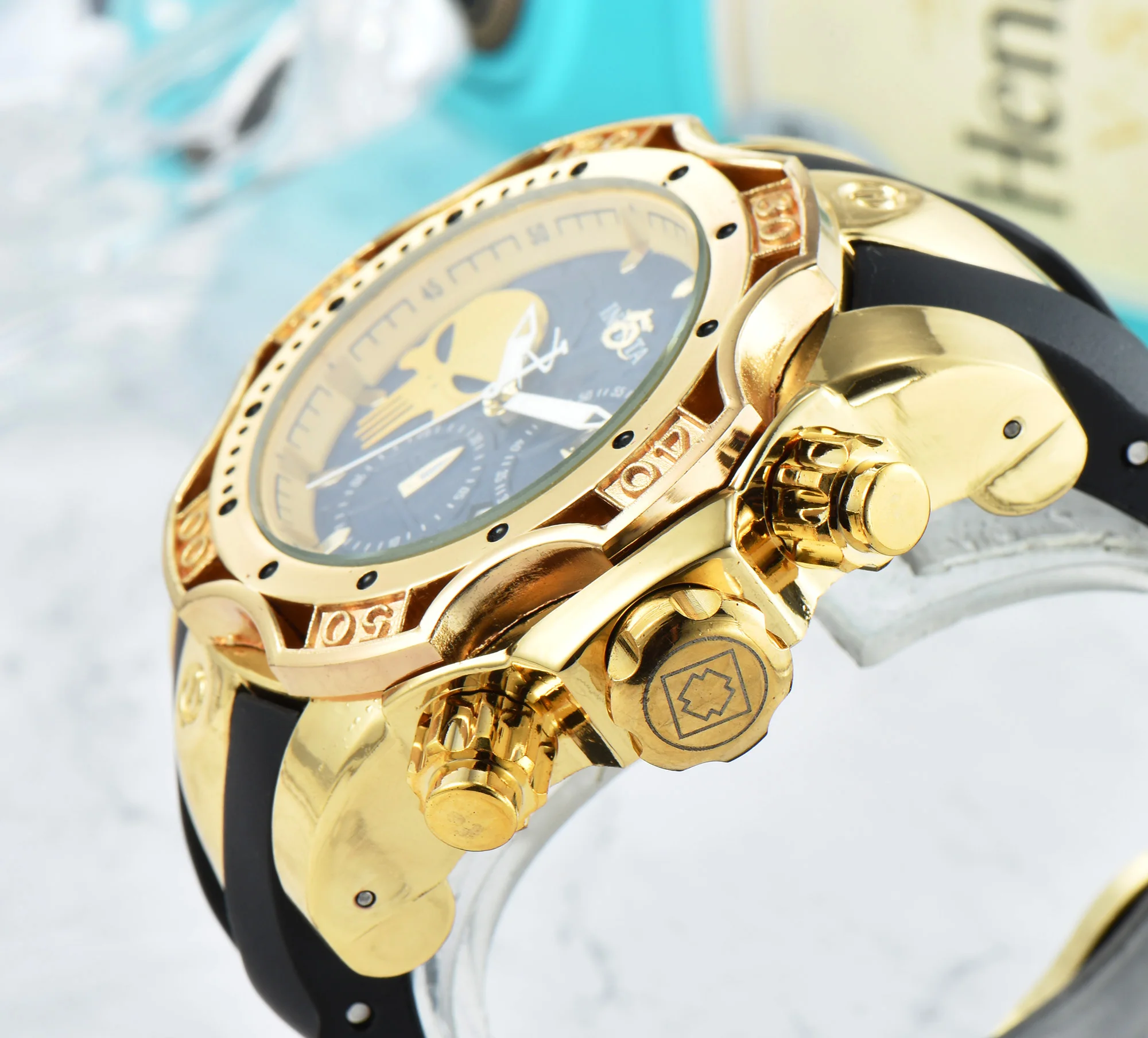 

Brand men's skull venom watch AAA + high grade leisure waterproof watch personality large dial quartz watch