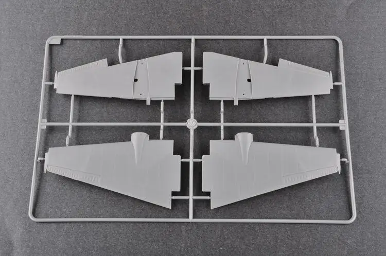 Trumpeter 1/48 02894 De Havilland Hornet F.3 |