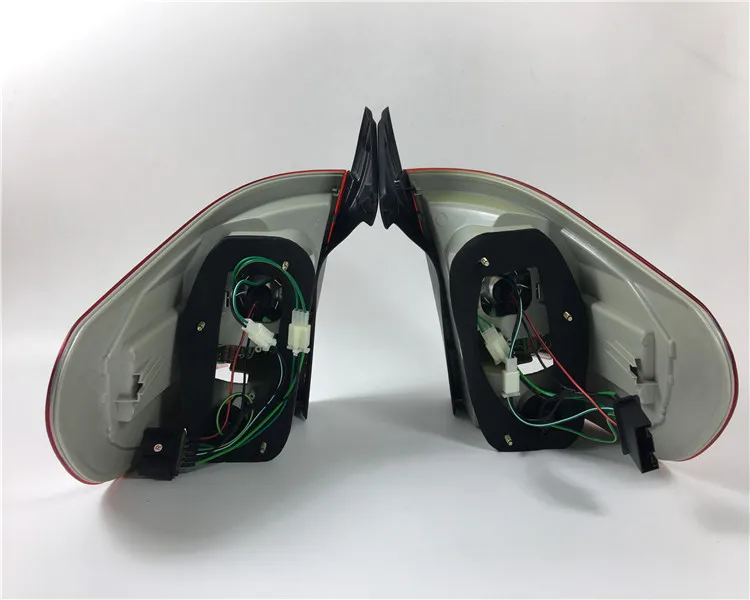 

Eosuns Rear Lamp Tail Light Assembly for Bmw X5 E70 3.0d 3.0sd 3.0si 3.5d 4.8 2006-2008