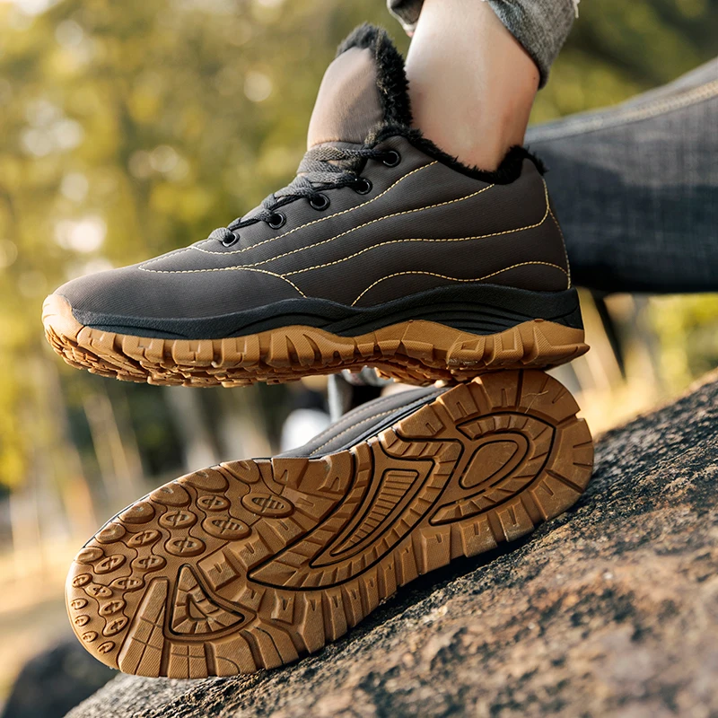 Men Winter Snow Boots Hiking Shoes Sneakers Super Warm Men's Boots Outdoor Male Hiking Boots Trekking Couple Shoes Plus Size