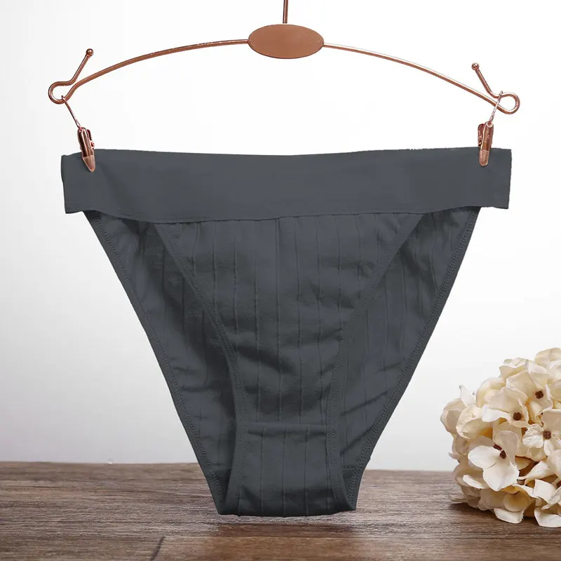 Women Cotton Panties Sexy Low Waist Underwear Panties for Female Lingerie Underpants Hollow Heart Embossed Briefs Solid Color - Цвет: dark gray