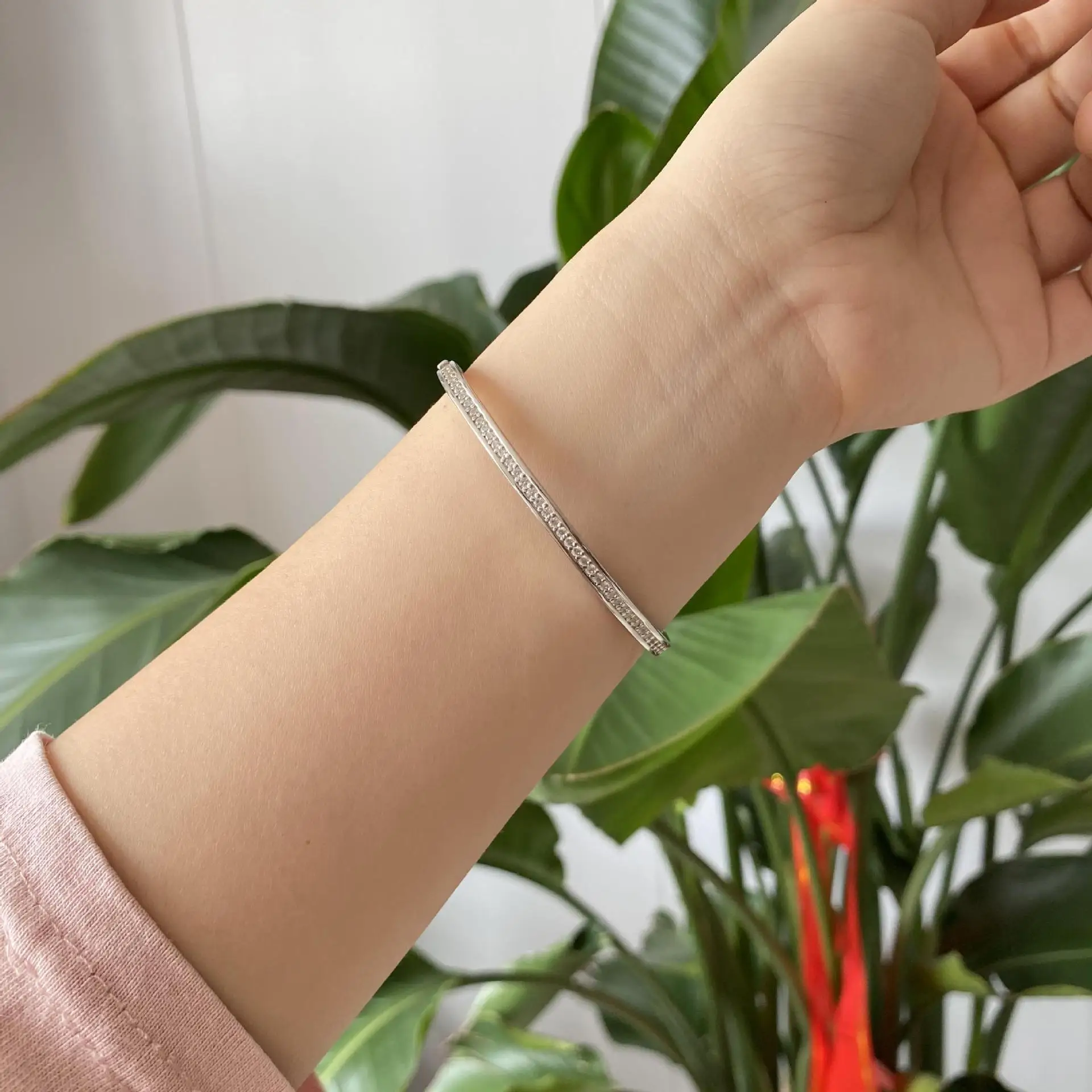 

Jazaz 100% Sterling Sterling Silver High Carbon Diamond White Bracelets For Women Girls Lady Wedding Party Fine Jewelry B1084