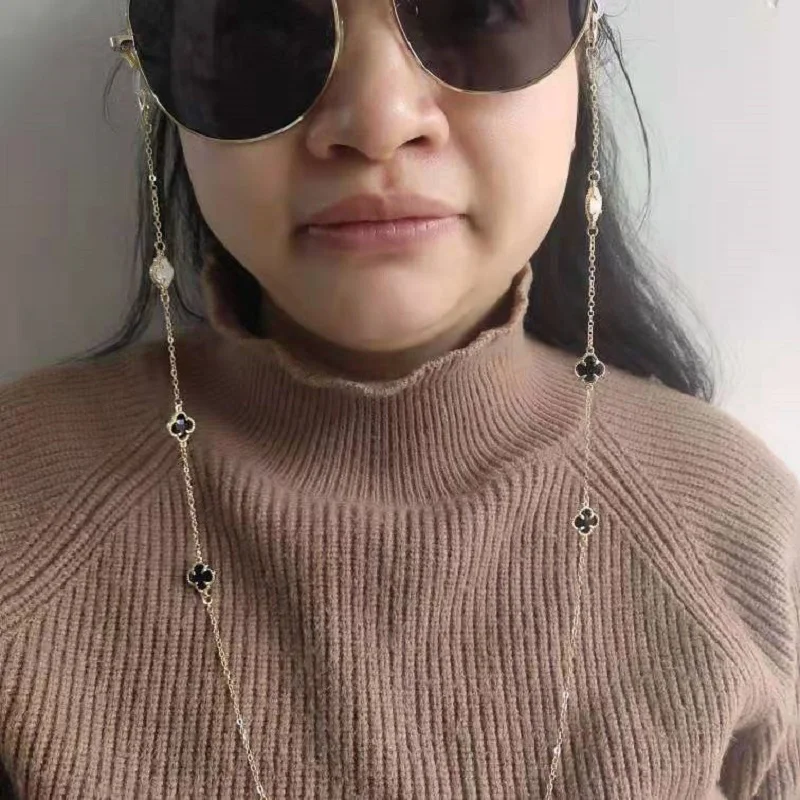 

Eyeglasses Chain Stone Crystal White Black Four Leaf Shape Sunglasses Accessory Mask Hanging Rope With Clips