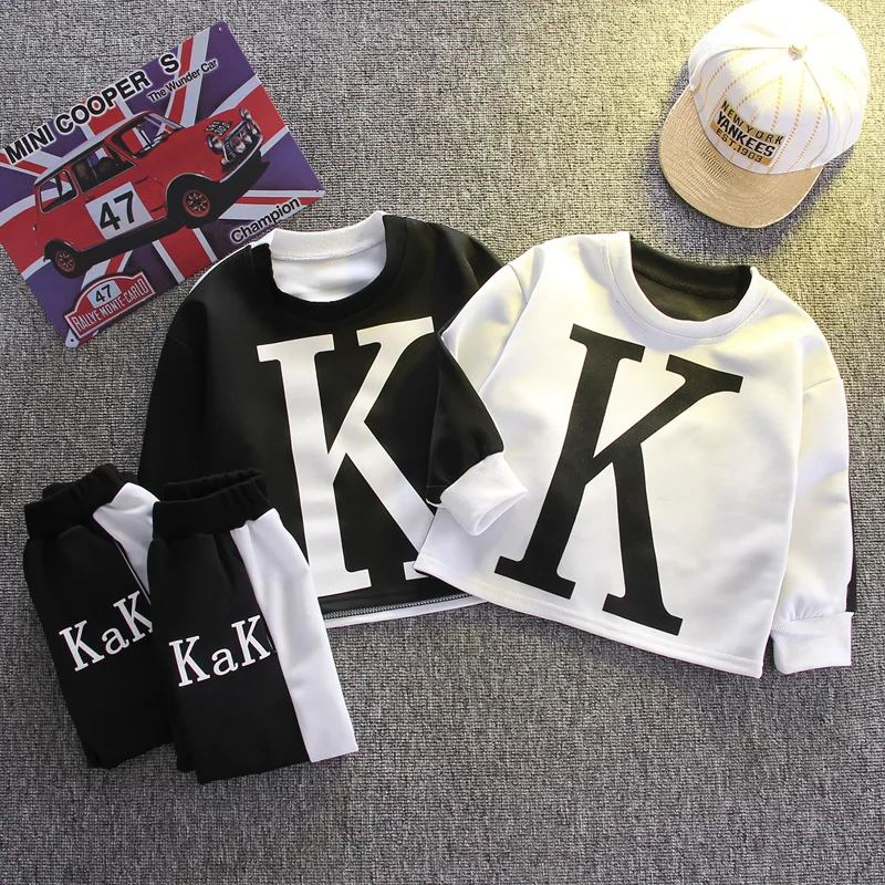 Брендовый комплект одежды для маленьких мальчиков демисезонный спортивный