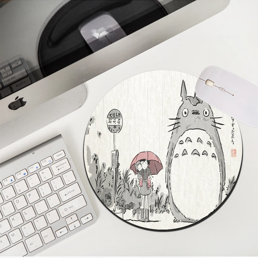 

Cute Gaming Round Shape Mouse Pad Computer Gamer Keyboard Mouse Mat Totoro Anime Desk Mousepad for PC Desk Pad Kawaii 20X20CM