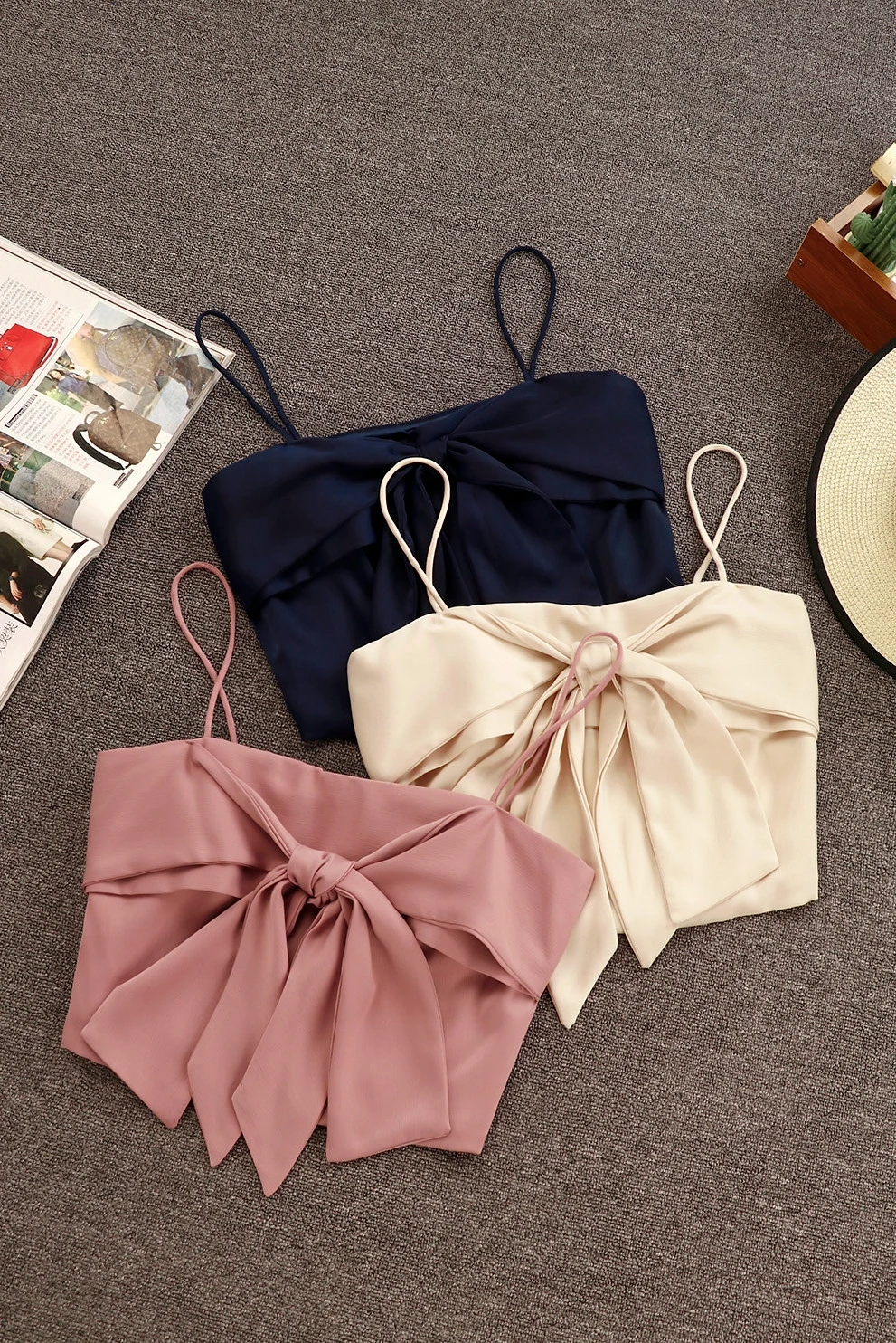 

tie up crop top Spring and summer temperament sexy bow short off-the-shoulder tube top wearing camisole vest