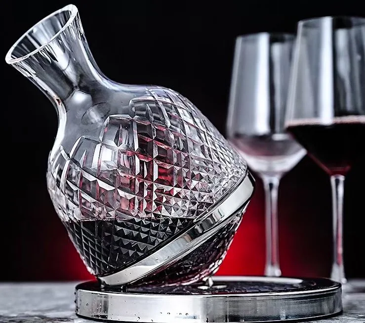 

Creative Rotating Decanter Household Wine Gyro Wine Tumbler Wine Gift Utensils