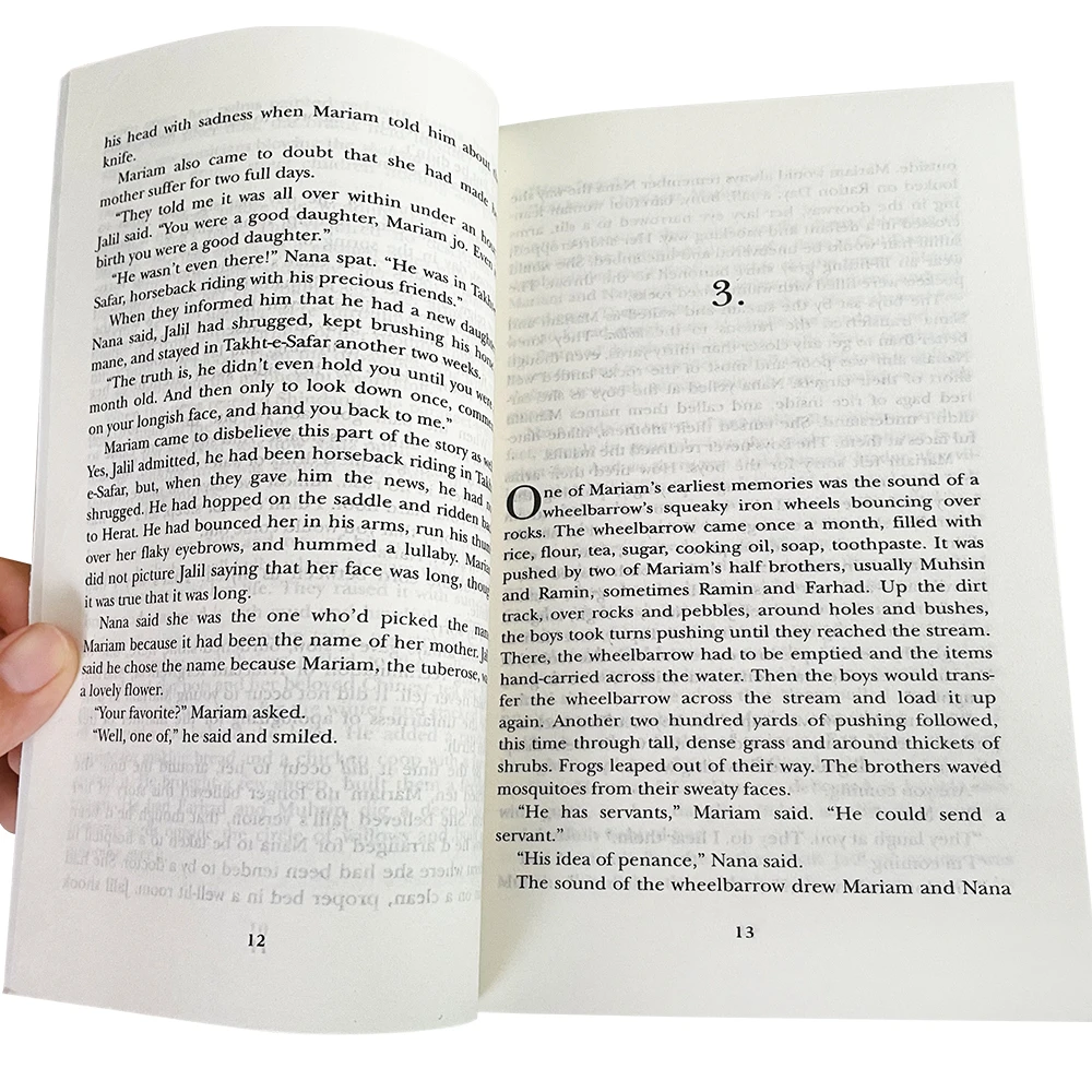 El cl&aacute;sico de Hosseini de mil swouns, funciona la historia de agarre de las mujeres afacas, tiempos imregalables e indestructibles de amor-1