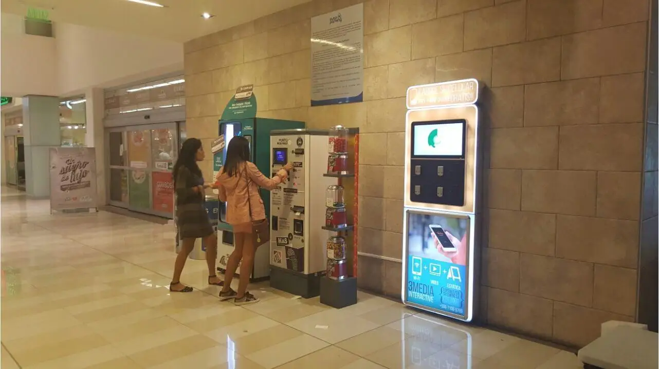coin operated mobile phone charging kiosk charger station cell phone with advertising screen free global shipping