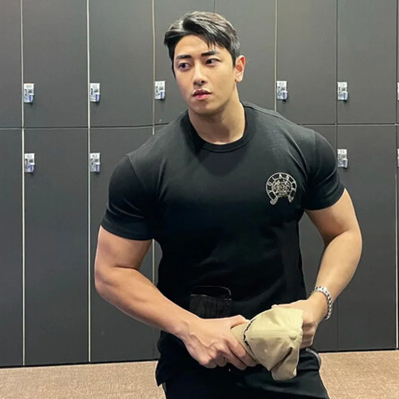 

2021 Summer Fashion Trend Men Short Sleeve Gyms T Shirt Fitness Bodybuilding Slim Shirts Fashion Leisure Cotton Tee Tops
