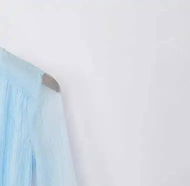 

2021 Spring and Summer New V-neck Puff Sleeve Pleated Dress