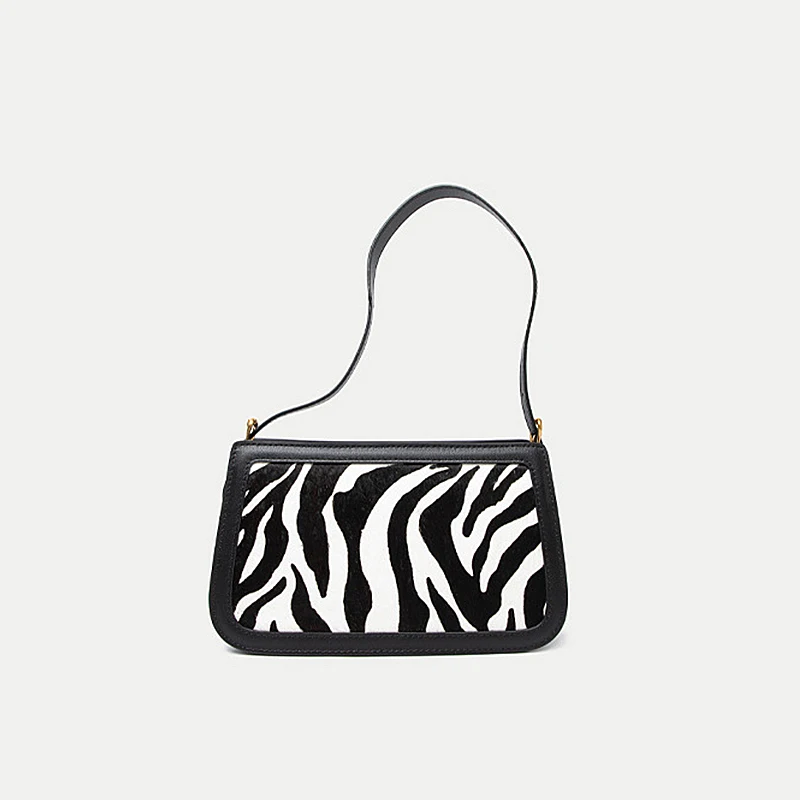 

Fashion, leisure, light and versatile one-shoulder messenger portable leather underarm baguette shoulder bag