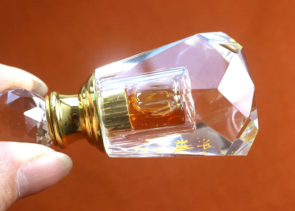 1 г/бутылка натуральное чистое китайское эфирное масло Hainan Oud, сильный и стойкий аромат, Домашний аромат, Aceite aromaticos