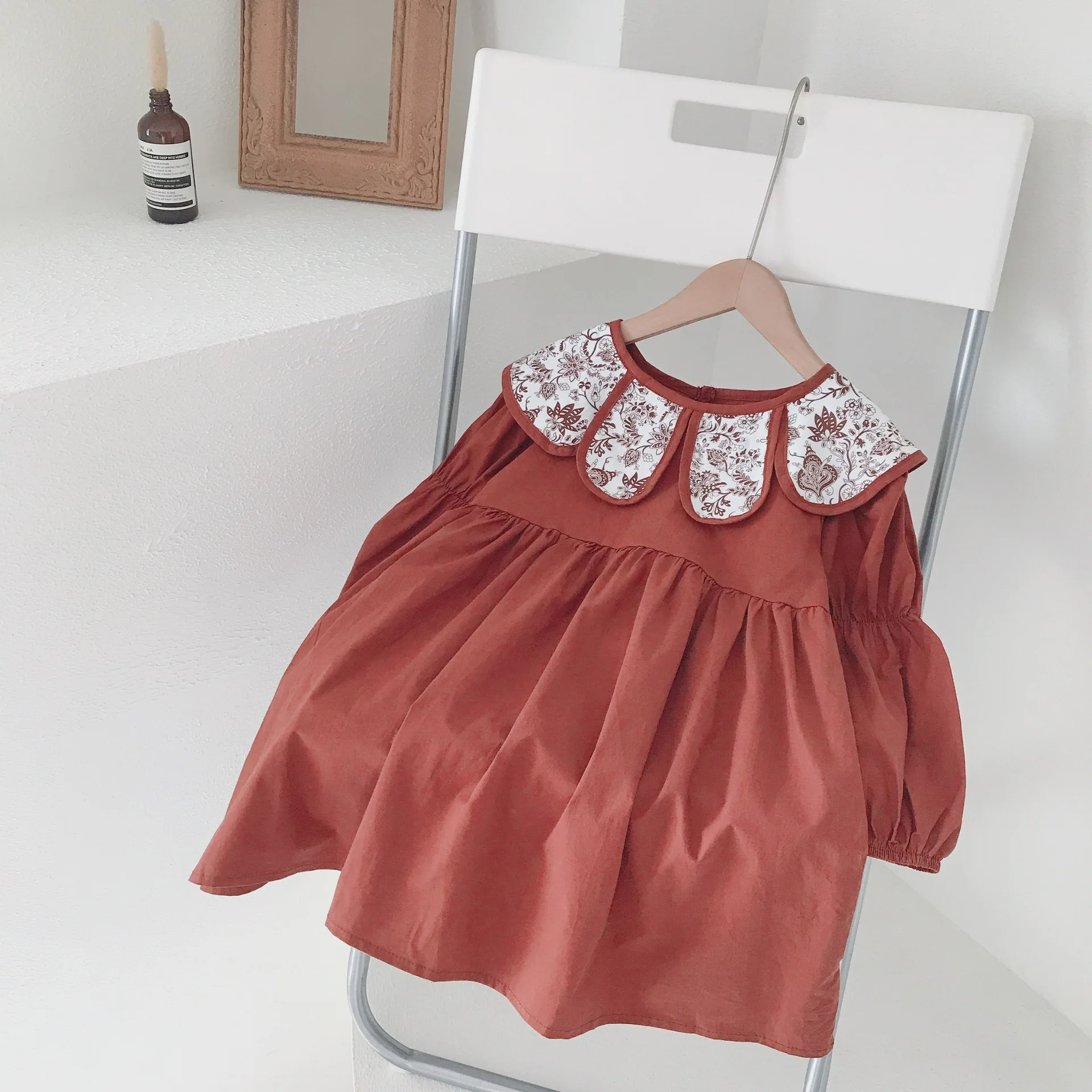 

2021 High Quality Factory Price Girls Dress Autumn New Style Korean Girl Retro Doll Collar Puff Sleeve Skirt
