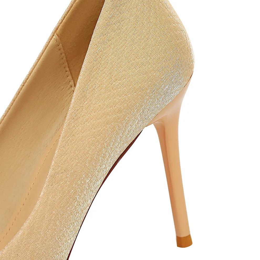 

2021 Spring Sexy Women Satin Silk Stiletto 9.5cm High Heels Sequins Pointed Toe Pumps Tacones Elegant Office Lady Wedding Shoes