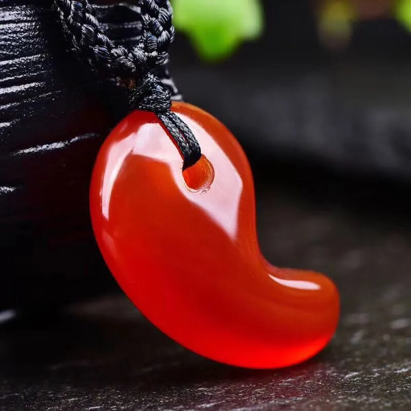 Natural red agate necklace pendant Crystal Quartz lovers magatama Tai chi Yin Yang buckle Crescent spike | Украшения и аксессуары