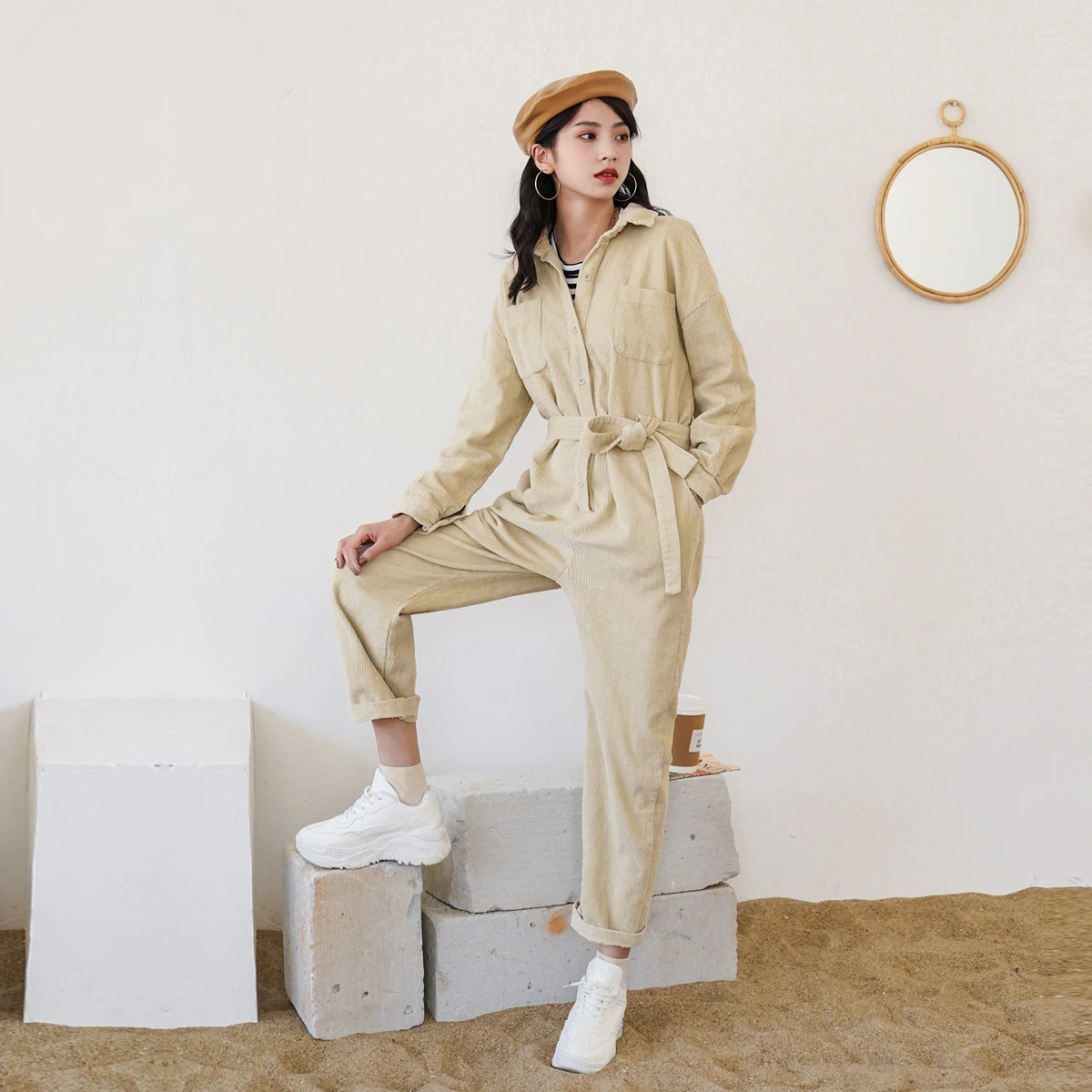 Повседневные Хлопковые женские комбинезоны с оранжевым поясом и карманами