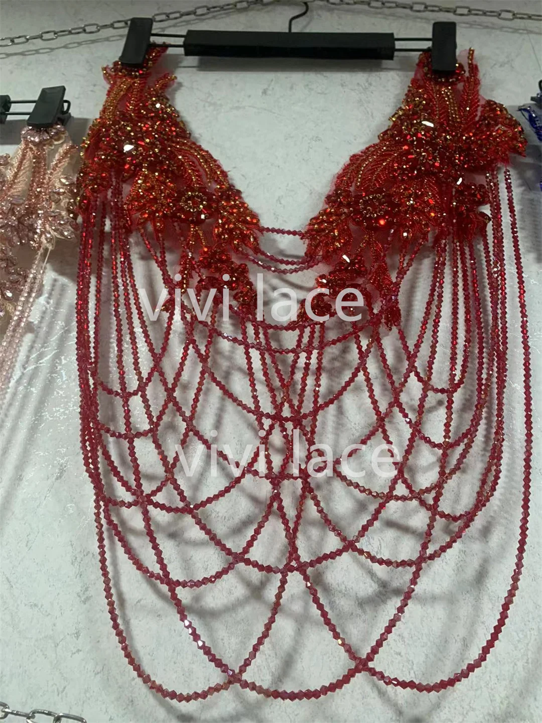 

Соблазнительное Красное Свадебное кружево высокого качества с бахромой и хрустальными бусинами на шею для свадебного платья/модного дизайна